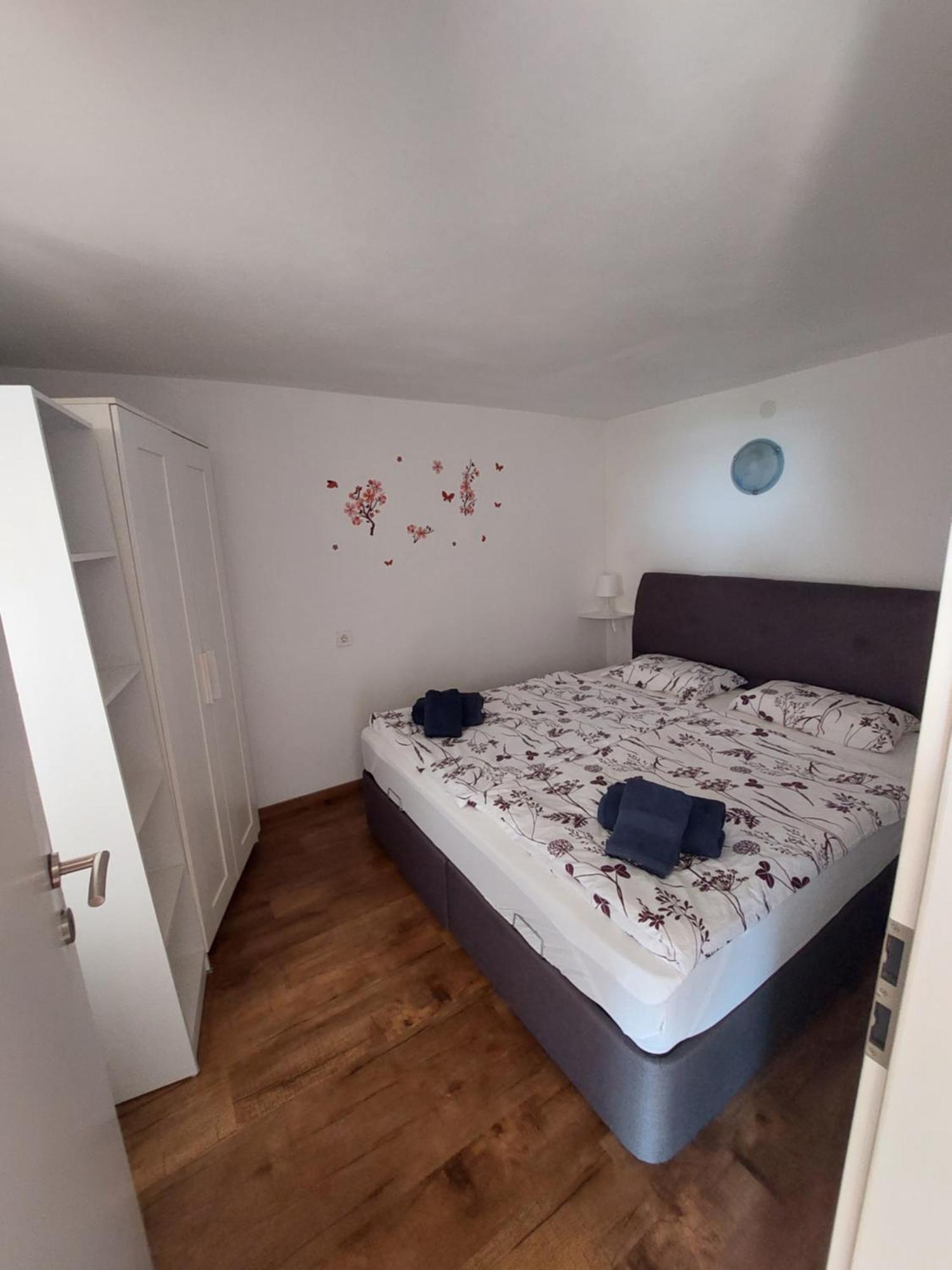 Apartma Ursa Portoroz Luaran gambar